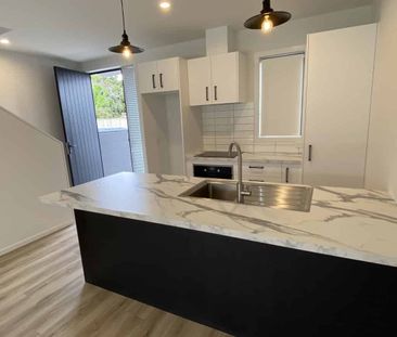 TWO BEDROOMS - LEVIN - Photo 1