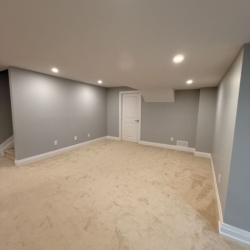 For Lease - 3339 Findlay Creek Drive Unit# B, Leitrim, Ontario - Photo 1