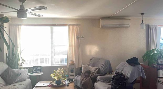 4 Bedroom Family Home In Coastal Beach Haven - Photo 1