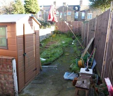 Hawthorn Road, Edmonton, N18 - Photo 4