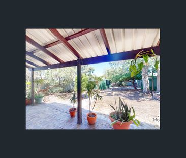 25 Coombe St, Bayswater, WA 6053 - Photo 2