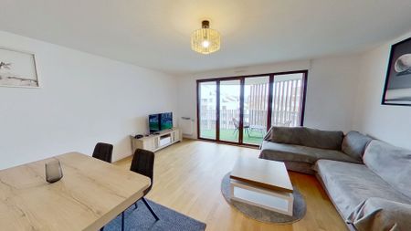 Location Appartement 3 pièces 74m² - Photo 4