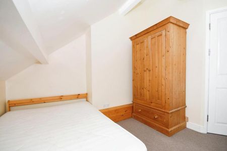 5 bedroom terraced house to rent - Photo 3