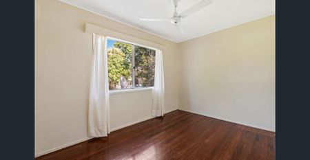 Family haven, Spacious house on a generous sized block for comfortable living. - Photo 3