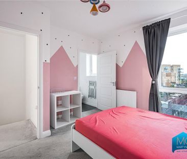 3 bedroom terraced house to rent - Photo 6