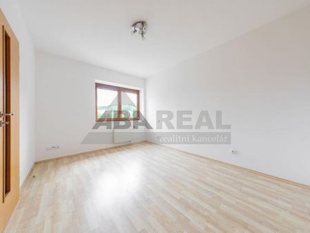Pronájem domu 410 m2 - Fotografie 2