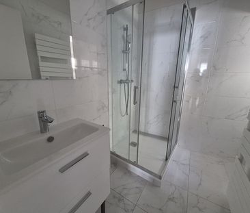 Location Appartement 1 pièce 31m² - Photo 3