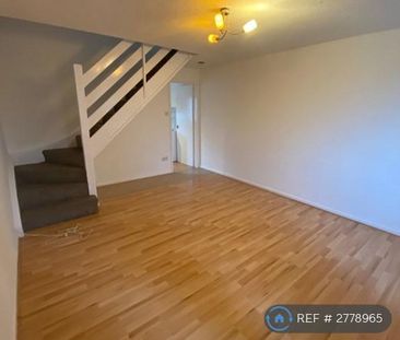 2 bedroom semi-detached house to rent - Photo 3