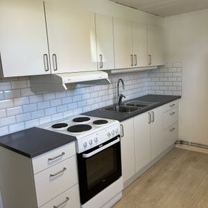 Parkgatan, Mjölby - Photo 2