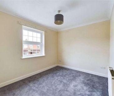 Worting Road, Basingstoke, Hampshire, RG22 - Photo 2