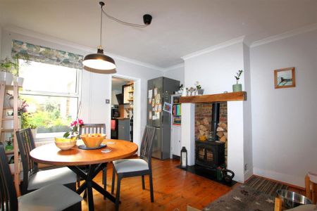 2 bedroom cottage to rent - Photo 3