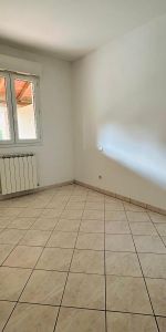 Location Appartement 2 pièces 39m² CARPENTRAS 84200 - Photo 3