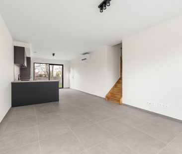 Nieuwbouwwoning met 3 slaapkamers te huur in Sint-Niklaas - Foto 1