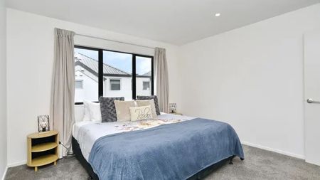 Fully furnished 4 BDR, 4 BTHRM apartment - Photo 2