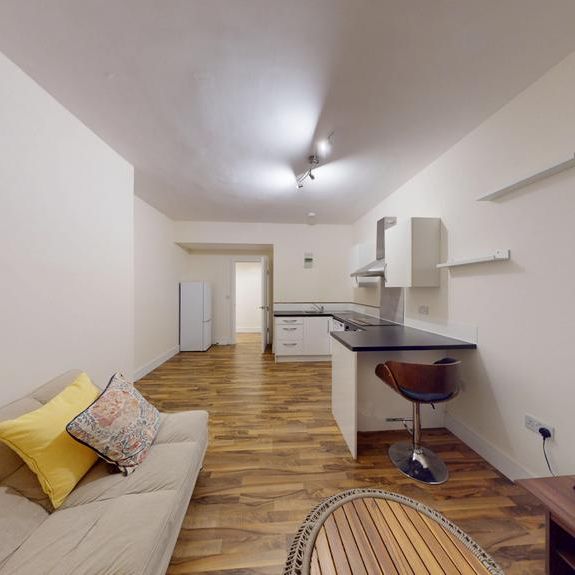 Studio to rent - Photo 1