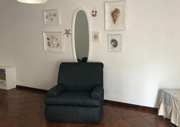 Apartamento T3 Praia da Barra, com cozinha equipada e parcialmente mobilado. Visite!