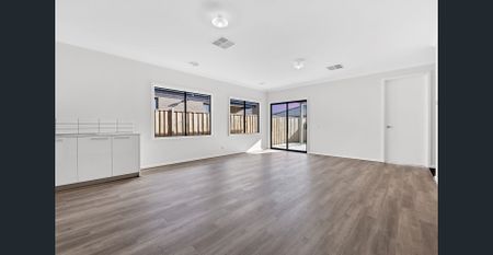 This brand-new home minutes away from the primary school and Childcare - Photo 2