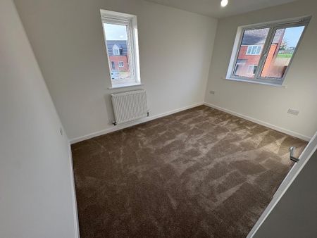 2 bedroom semi-detached house to rent - Photo 2