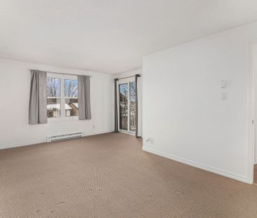 For Lease - 1099 Cadboro Road Unit# 301, Cyrville - Carson Grove - ... - Photo 4