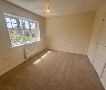 3 bedroom detached house to rent - Photo 5