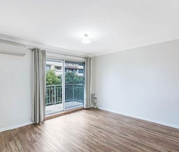 108/6 Manning Terrace - Photo 2