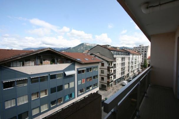 ANNECY / Location Appartement 32 m² - Meublé - Photo 1