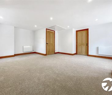 3 bedroom detached house to rent - Photo 4