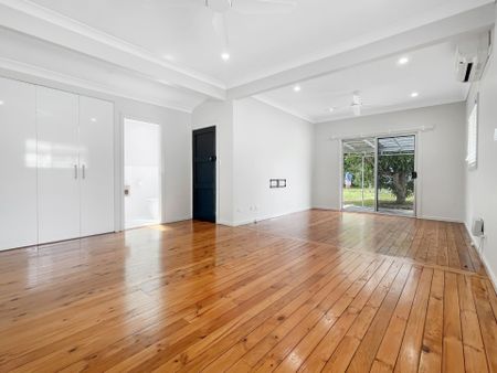 COMFORT, CONVENIENCE AND CHARM - Photo 5