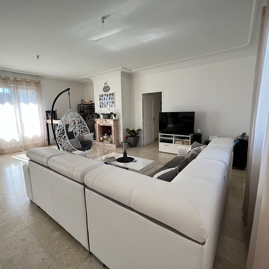 Location Appartement 4 pièces 134m² - Photo 1