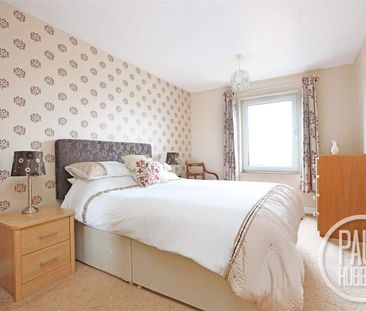 Swonnells Walk, Oulton Broad, NR32 - Photo 1