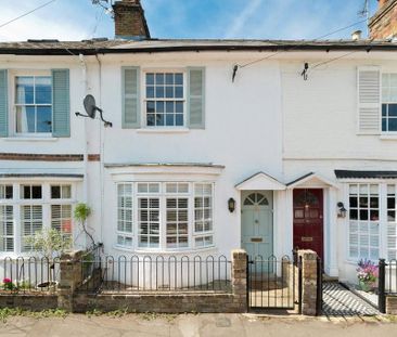 2 bedroom terraced house to rent - Photo 2