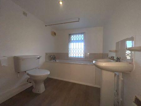 High Street, Yiewsley, West Drayton, UB7 7DP - Photo 5