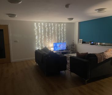 5 Bed Flat, Liverpool, L3 - Photo 3