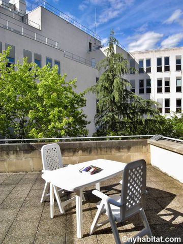 Logement à Paris, Location meublée - Photo 3