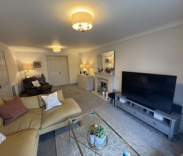 4 bedroom detached house to rent - Photo 2