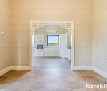 Spacious 3 Bedroom Home with Rumpus in Woodlawn - Photo 4