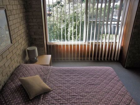 Fully Furnished Townhouse! - Photo 3