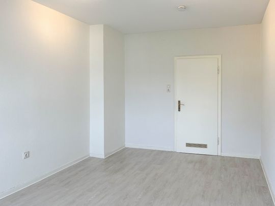 Singlewohnung in zentraler Lage: Renovierte 2-Zimmer Mietwohnung in Wuppertal-Langerfeld! - Photo 1