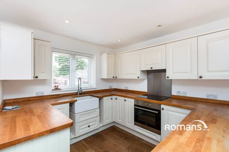 Woodside Road, Farnham, GU9 - Photo 4
