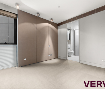 PRIME LOCATION - Photo 6