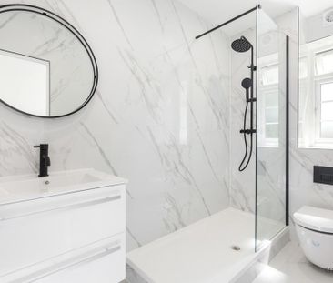 3 bedroom flat to rent - Photo 4