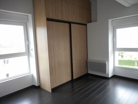 Location Appartement 4 pièces 93m² - Photo 2