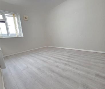 3 bedroom house to rent - Photo 3