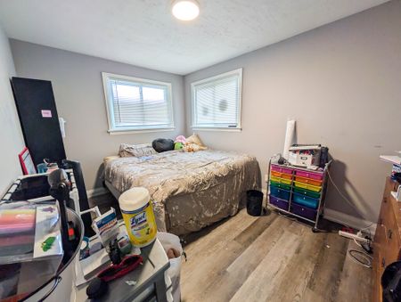 5-Bedroom House with Full In-Law Suite – St. Catharines! - Photo 5