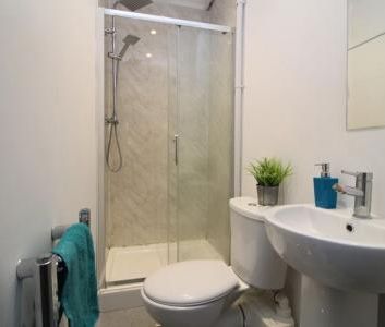 Vivian Road, S5 6WJ - Photo 4