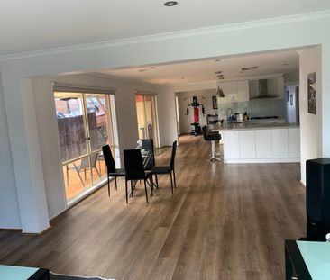 Narre Warren South - Photo 2