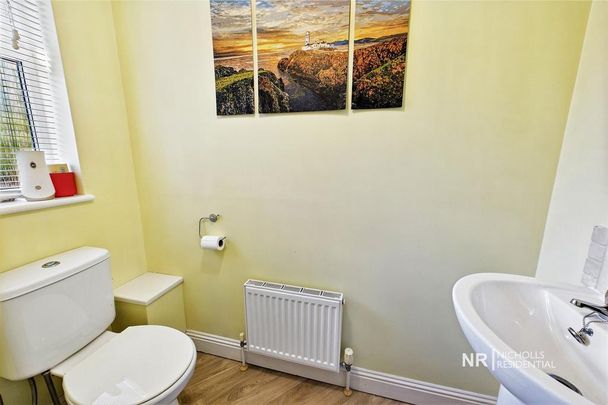 3 bedroom terraced house to rent - Photo 1