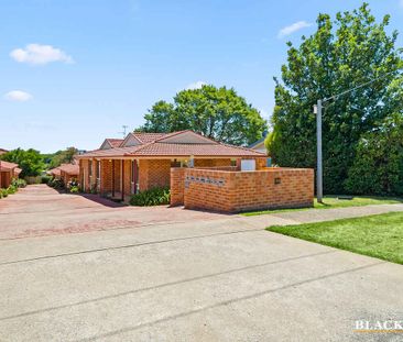 Spacious, Fully Detached Townhouse in a Quiet Queanbeyan Pocket - Photo 5