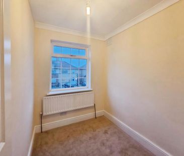 3 bedroom semi-detached house to rent - Photo 4