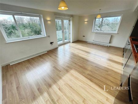 2 bedroom flat to rent - Photo 3